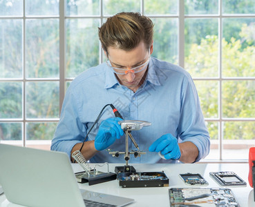 计算机维修中的电子计量参数检测与处理